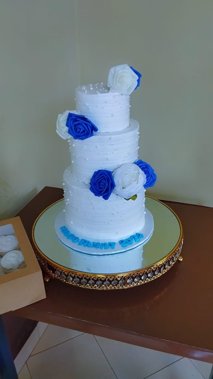 Simple Cream Cake