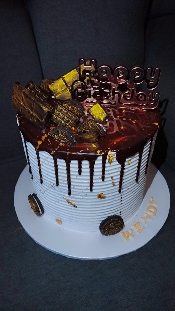 Chocolate Drip Cake